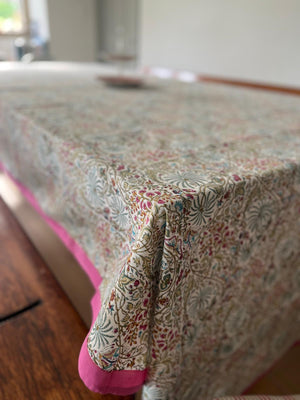 Palm and butterfly poplin tablecloth