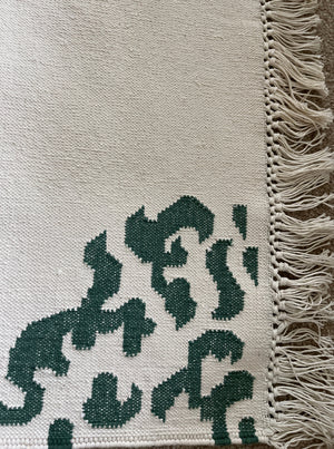 Dhurrie Rugs Olive butti on off white